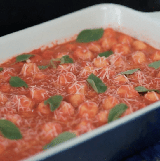 Ñoquis al Horno con Salsa de Verduras Asadas